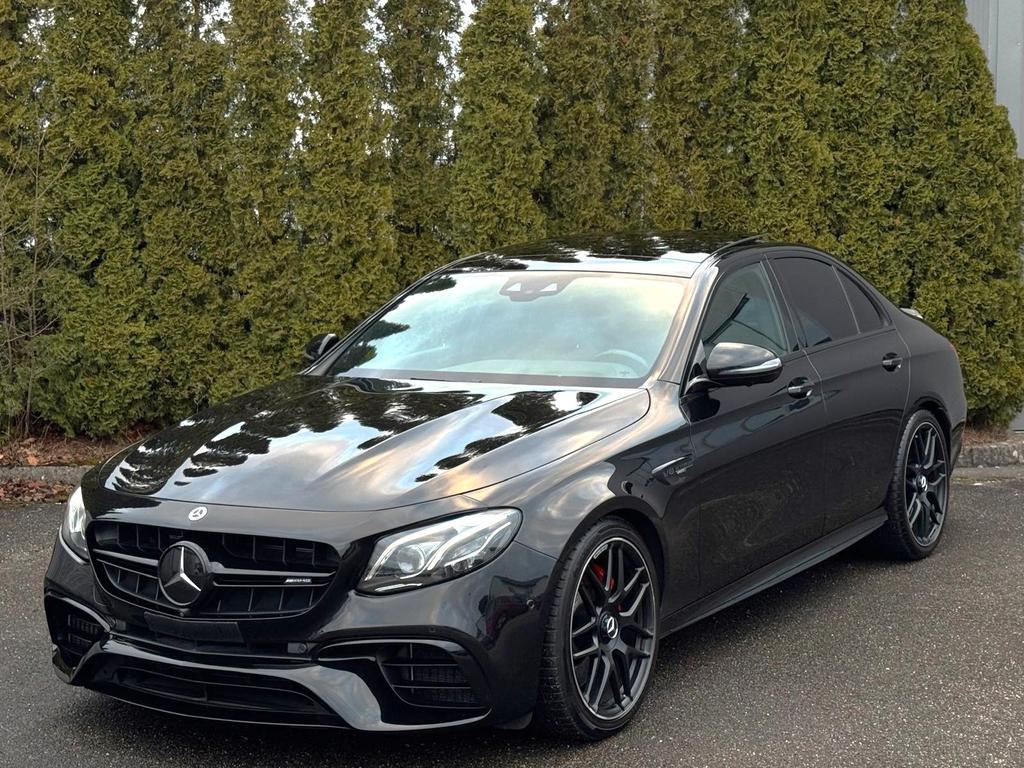 Mercedes-Benz E 63 AMG