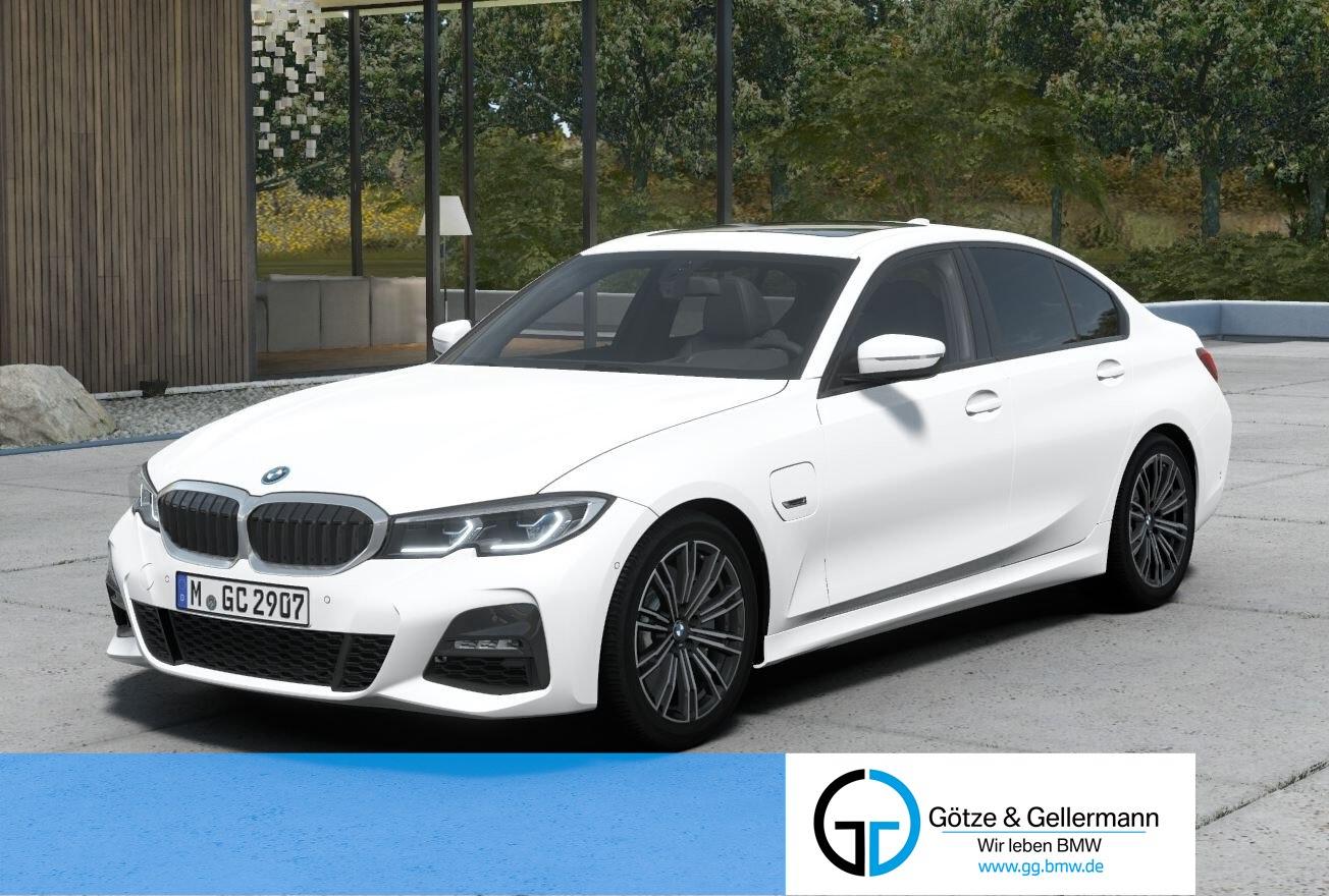 BMW 330e M Sport //DrivingAssistant Schiebedach