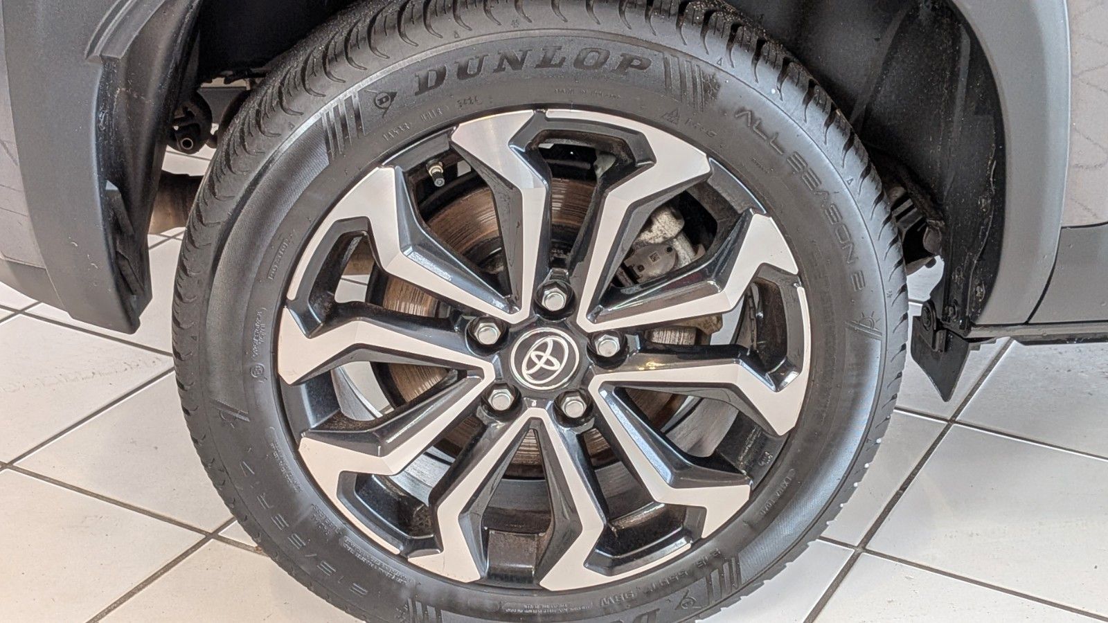 Fahrzeugabbildung Toyota Yaris Cross Team Deutschland Rückfahrkamera