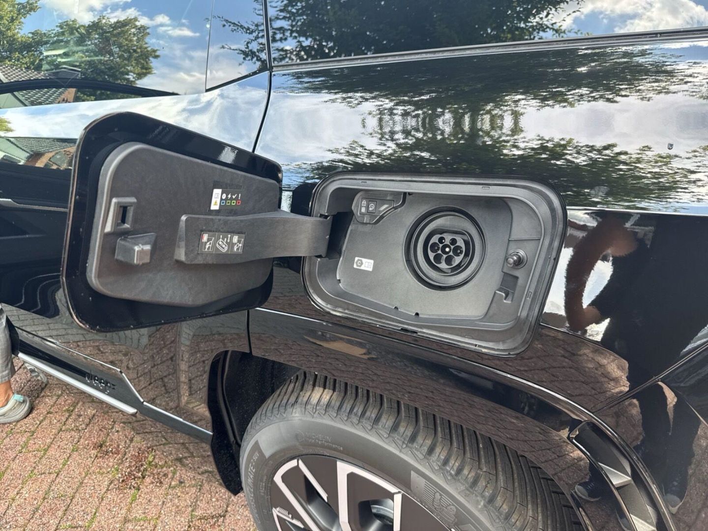 Fahrzeugabbildung Jeep Compass NEW MY26-Summit Plug-In-Hybrid -Voll-Pan