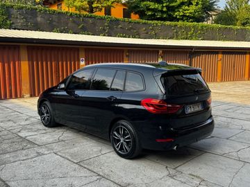 BMW 218 - 5