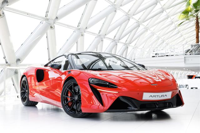 McLaren Artura 3.0 V6 Plug-in | Performance | Black Pack