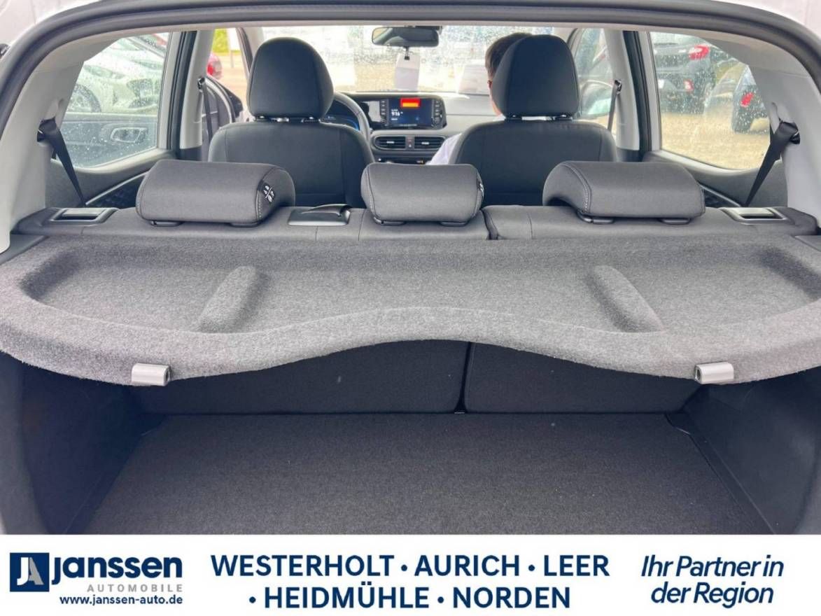 Fahrzeugabbildung Hyundai i10 Trend Komfortpaket PDC Rückfahrkamera Navi S