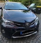 Toyota Auris 2,2-l-D-CAT D-CAT - Toyota Auris Gebrauchtwagen in Frankfurt
