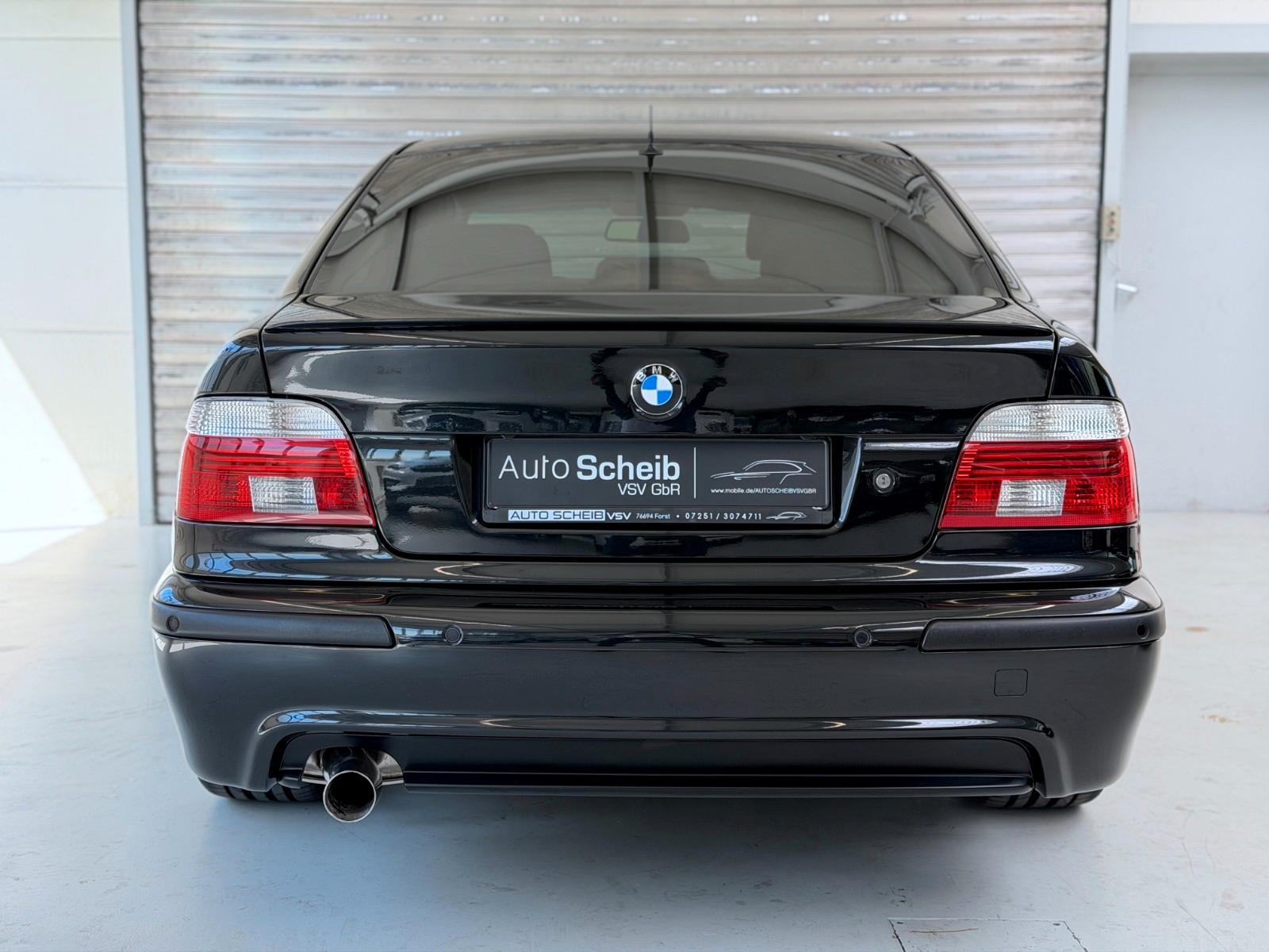 BMW 520i 170ch BVA Pack M d'origine Shadow-Line GSD Sièges Alcantara