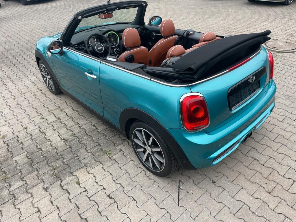 MINI Cooper Cabrio