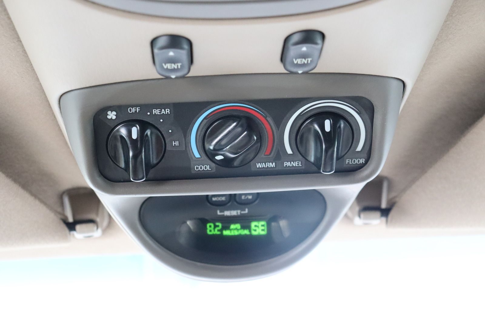 Fahrzeugabbildung Ford Excursion * HU/AU 02.26 * Sitzhzg. * Rückfahrk.