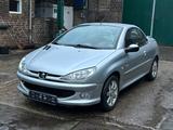 Peugeot 206 CC 110 KLIMA Quiksilver - gebrauchte Peugeot 206 aus dem Jahr 2007