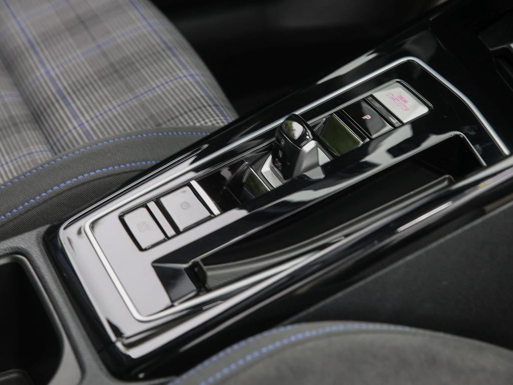 Volkswagen Golf GTE 1.5 TSI DSG eHybrid AHK, 360°Kam., IQ.L, миниатюра 9