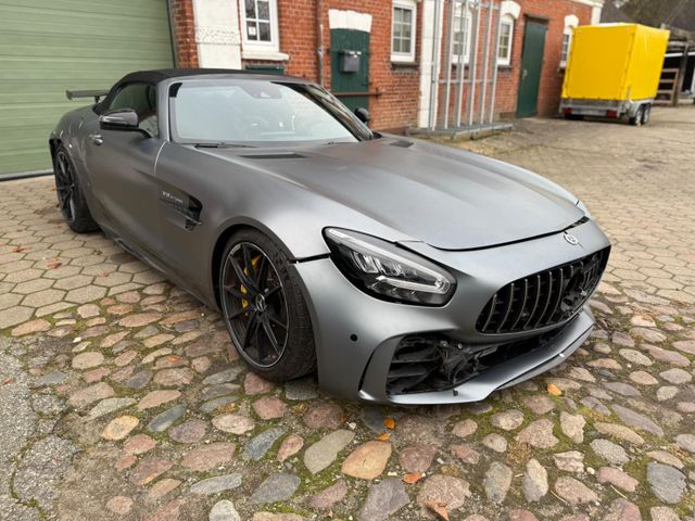 Mercedes-Benz AMG GTR Roadster 1 of 750 Night Distro