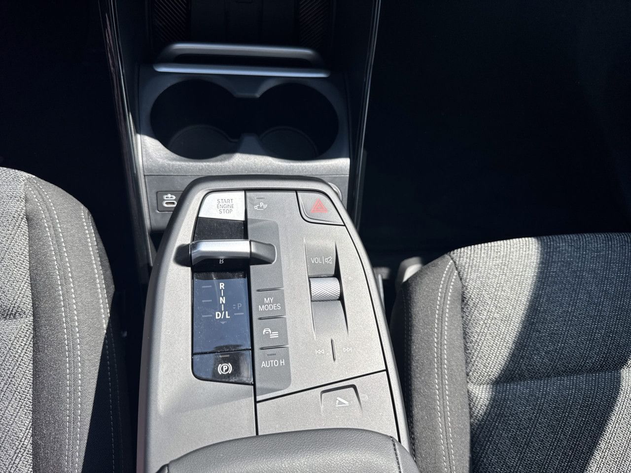 BMW X1 xDrive23i AdLED,AHK,360°,H/K,HUD,DAPro,KomZu foto 14