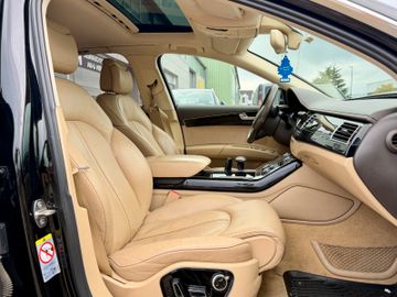Audi A8 - 11