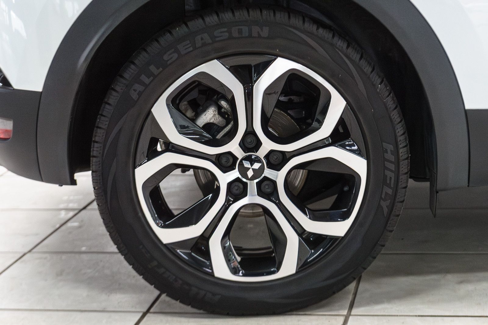 Fahrzeugabbildung Mitsubishi ASX 1.6 Top HEV +LED +Leder +Pano +Bose +Navi