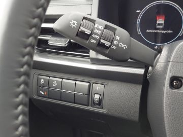 KGM Musso Grand Black 2.2 AT Navi°Leder° Sperrdiff°A