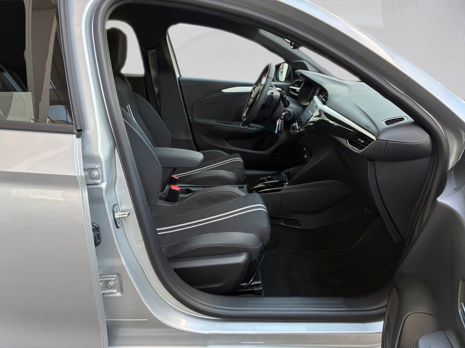 Fahrzeugabbildung Opel Corsa F GS 100PS Automatik LED/Kamera!