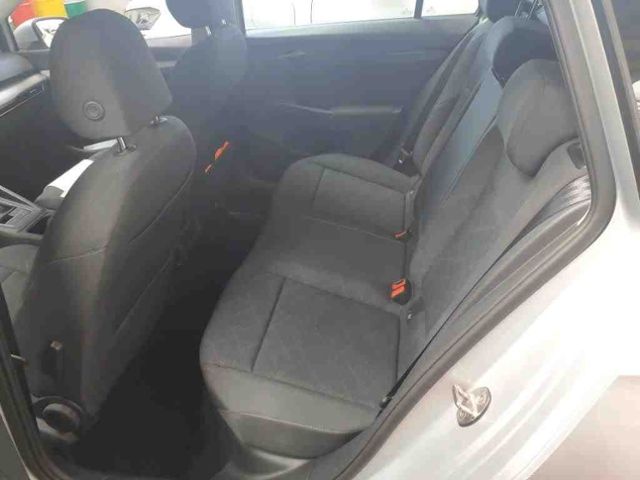Golf VIII Variant 2.0 TDI Life LED+NAVI+ACC+SHZ+