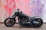 Harley-Davidson Softail Rocker C - Breakout Umbau- MCJ-Klappe - HARLEY-DAVIDSON SOFTAIL BREAKOUT