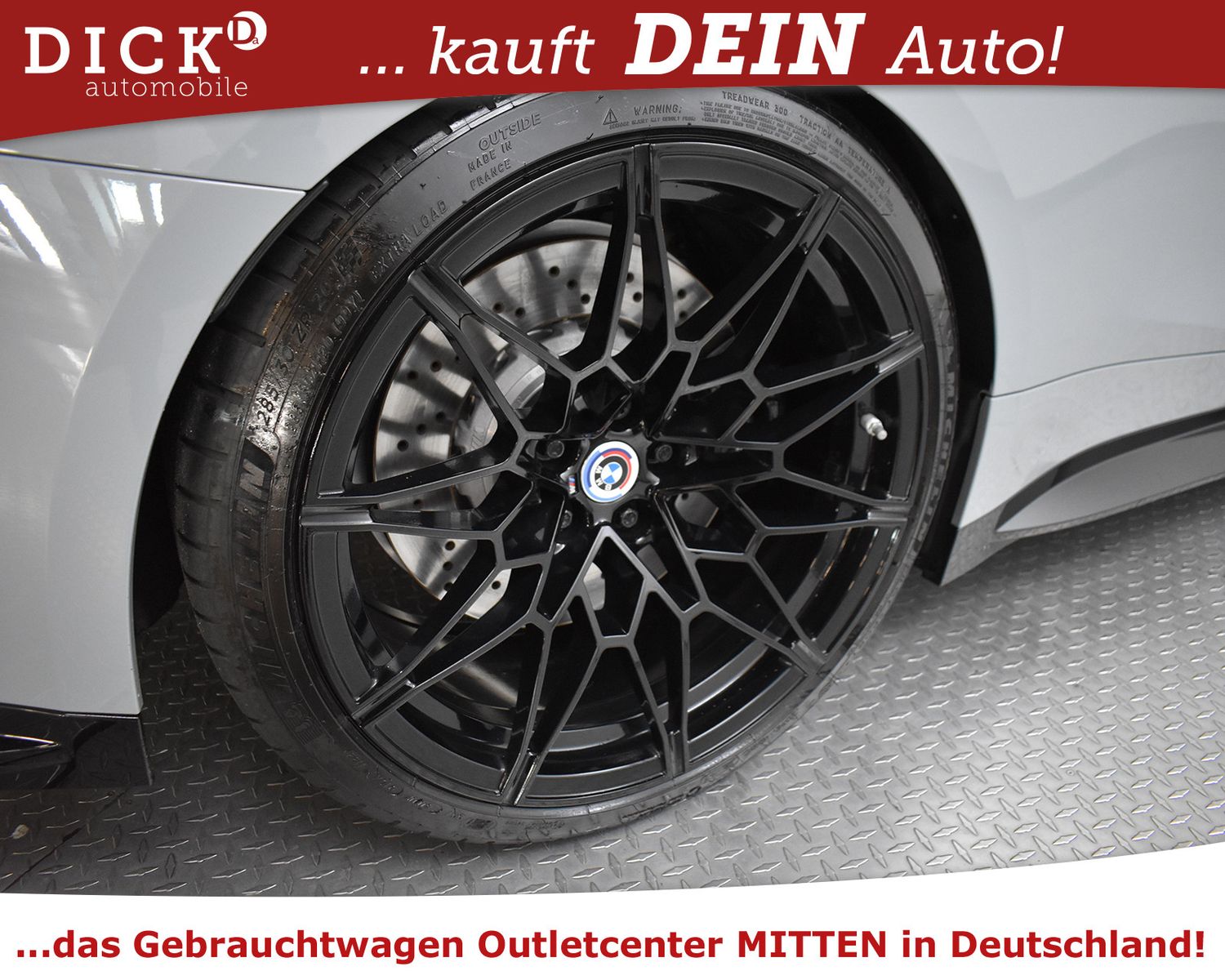 Fahrzeugabbildung BMW M4 Cabrio Comp xD CARBON+LASER+HEAD+H&K+360+VOLL