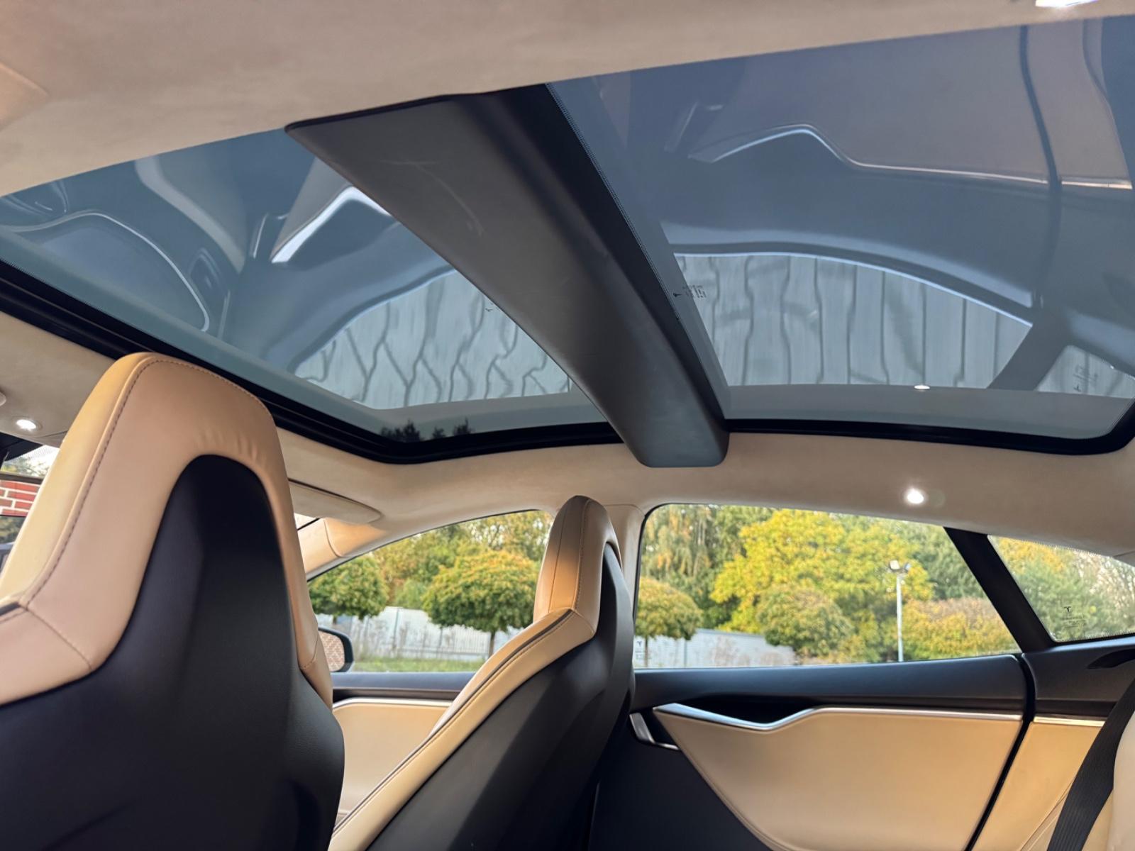 TESLA MODEL  - 421 CV - P85 - SUPERCHARGE GRATUITE
