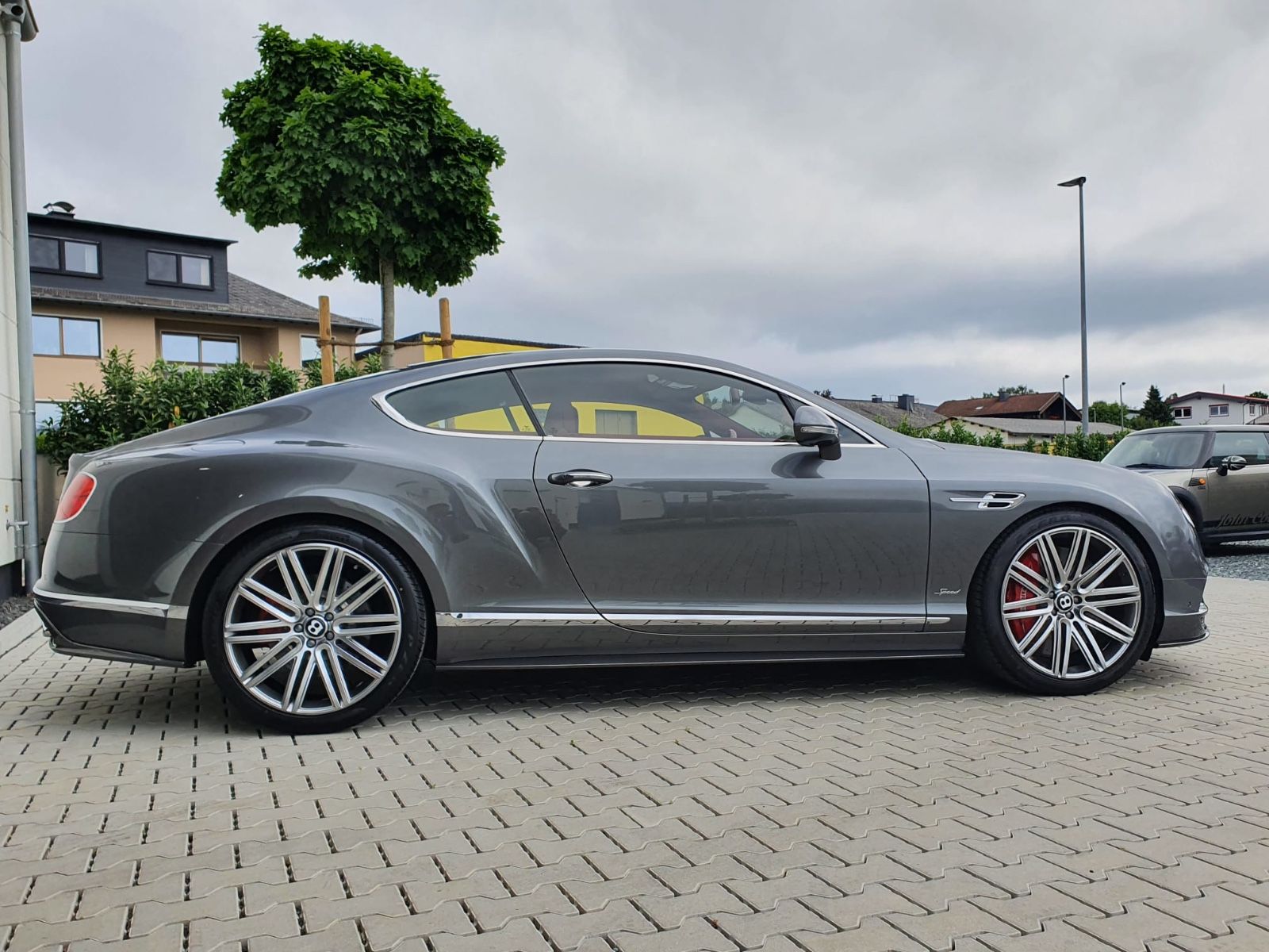 BENTLEY Continental