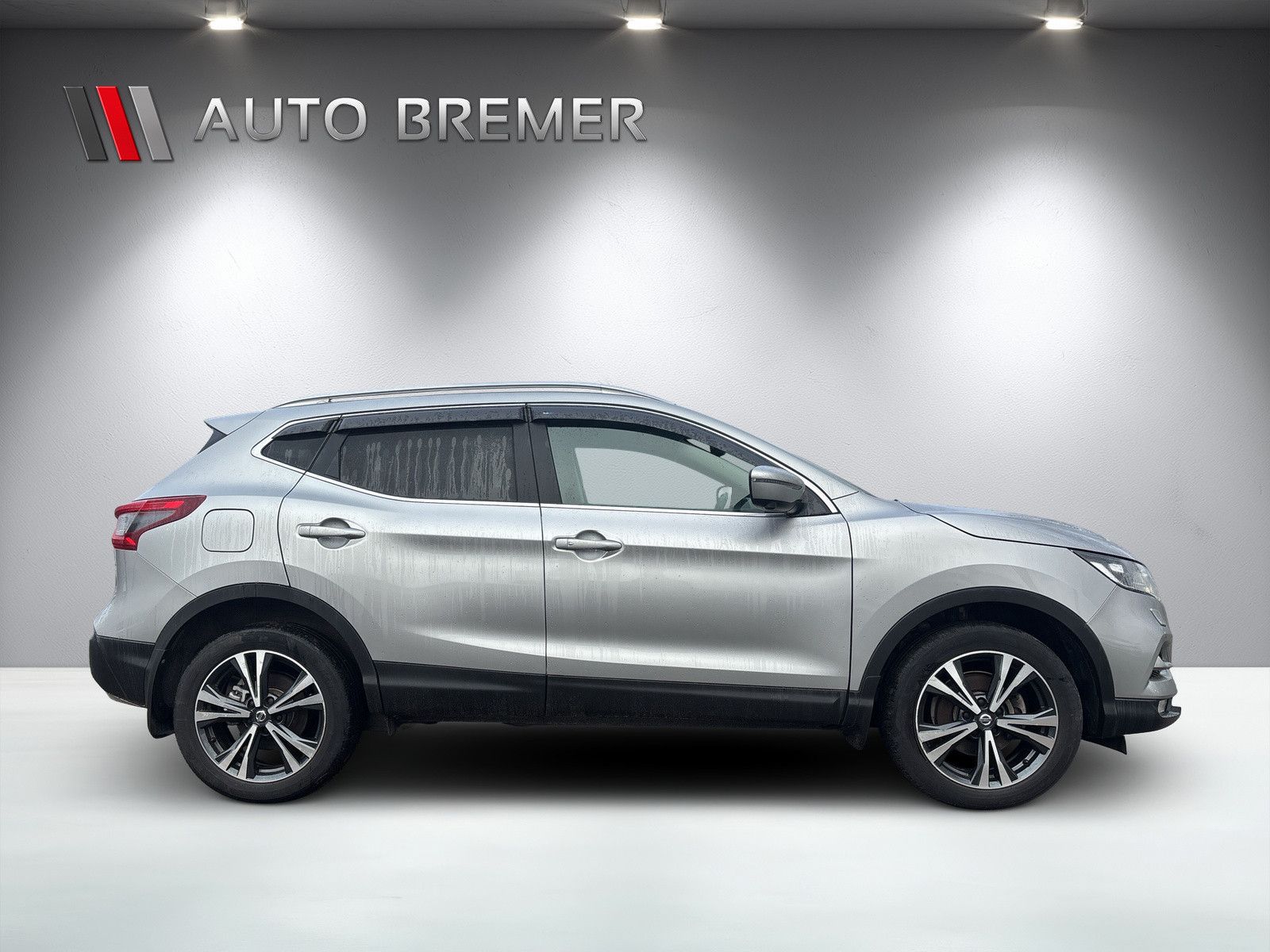 Fahrzeugabbildung Nissan Qashqai 1,6 DIG-T N-Connecta AHK beh.FS