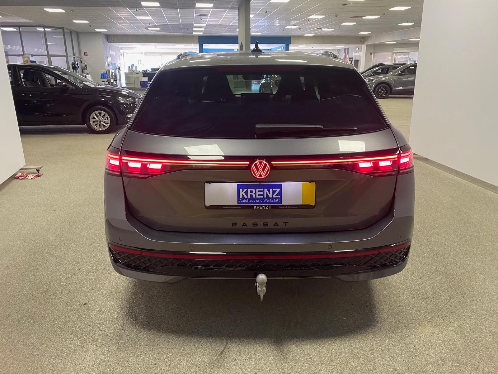 Fahrzeugabbildung Volkswagen Passat Variant 1.5 TSI eHybrid DCC R-Line