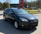 Ford Focus Turnier Titanium* TÜV 01/2028*NAVI - Ford Focus aus 2011: 2.0