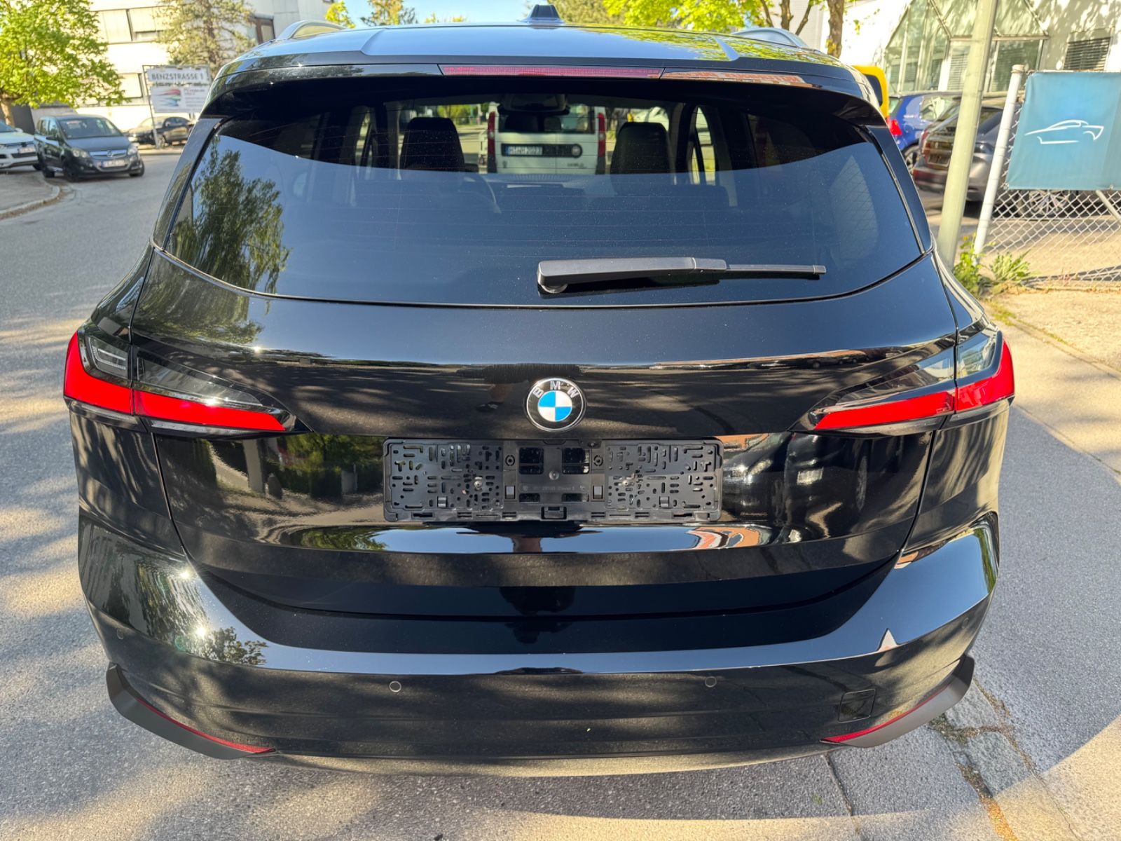 BMW 218d AT Con.Prof. LEDER Driv-Ass LED Key Kam H&K foto 12