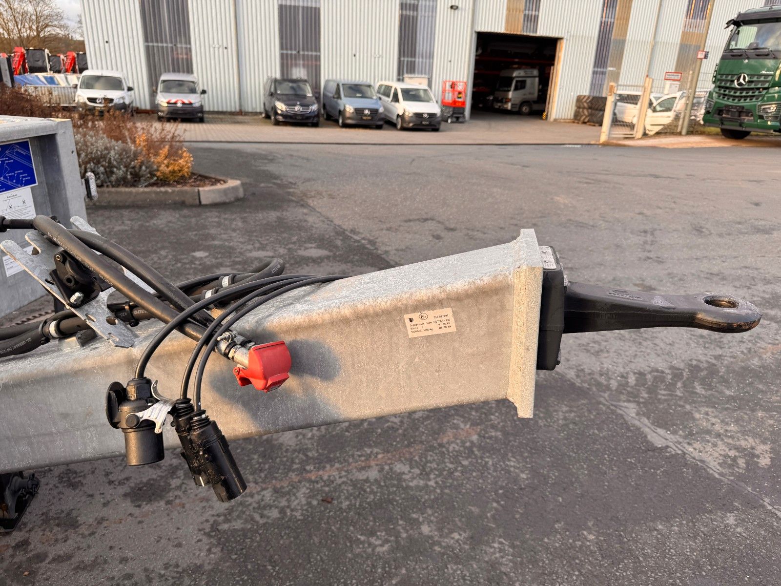 Fahrzeugabbildung Wörmann BauTL105.55/200 Rampen verzinkt