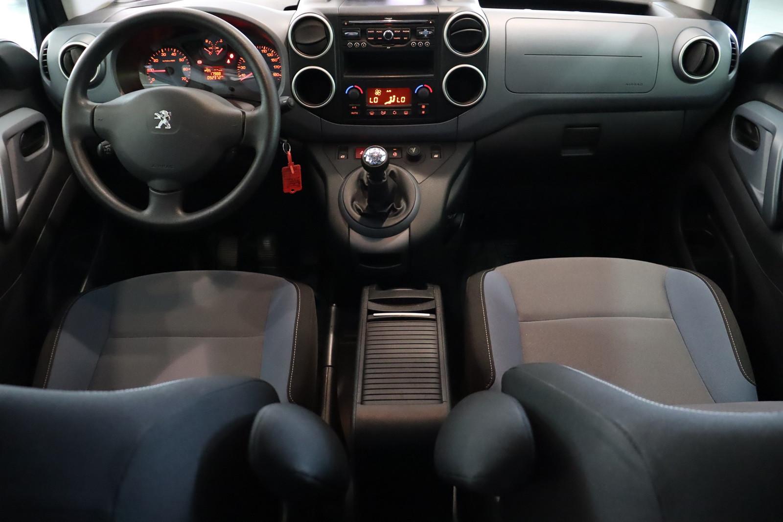 Peugeot Partner Tepee Exclusive*KLIMAAUT*LED*PDC*ALU*EFH