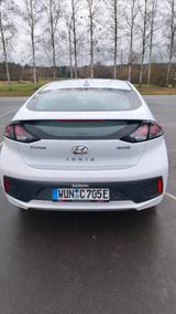 Hyundai IONIQ ELEKTRO Trend  - Hyundai IONIQ mit Elektro-Antrieb: Automatik