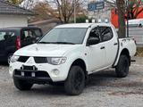 Mitsubishi L200 Invite Doppelkabine 4WD mit abchlepe Zeil - gebrauchte Mitsubishi L200 aus dem Jahr 2011