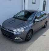 Hyundai i20 1.2 62kW YES! Sondermodel Top Zustand  - Hyundai i20: 1.6