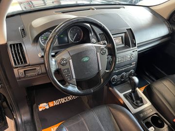 Land Rover Freelander 2 S TD4 *TEMPOMAT*AHK*PDC*LEDER*SZHZ*