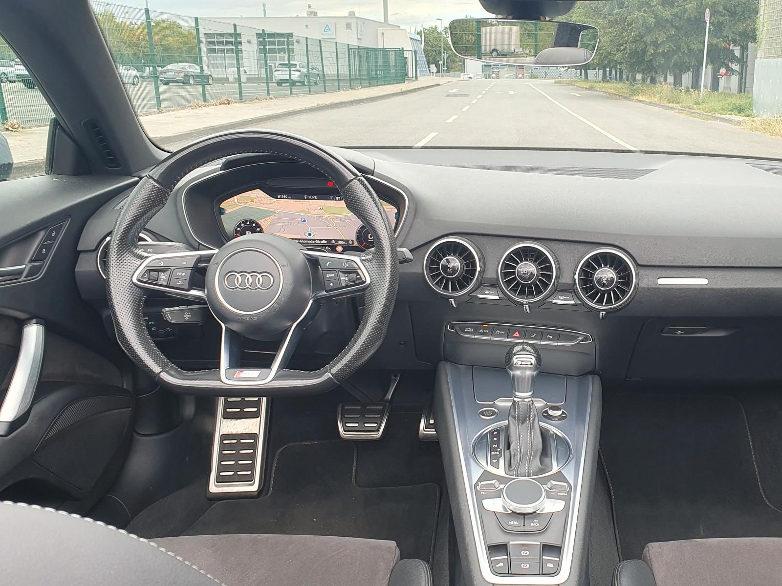 Audi TT Roadster 1.8 TFSI Top Zustand/Gepflegt