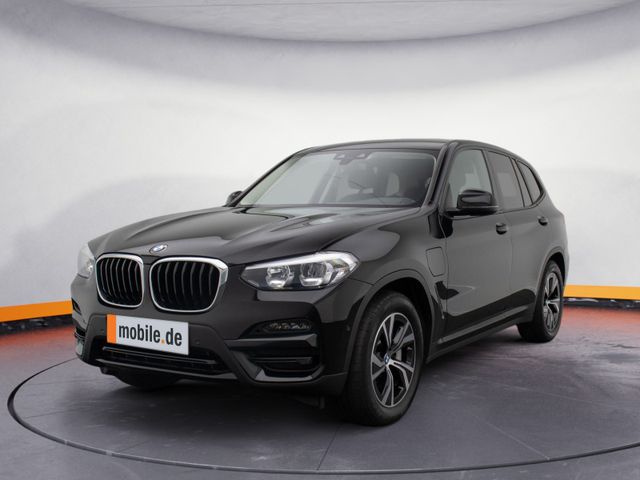 BMW X3 xD30e Kamera DAB Cockpit GeschwindigRe 18Zoll