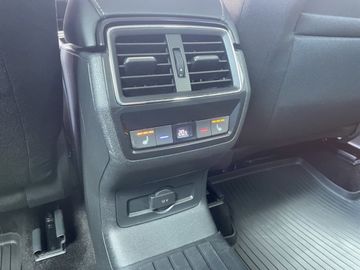 Skoda Kodiaq 1.5 TSI DSG Tour KLIMAAUTOMATIK NAVI ALU