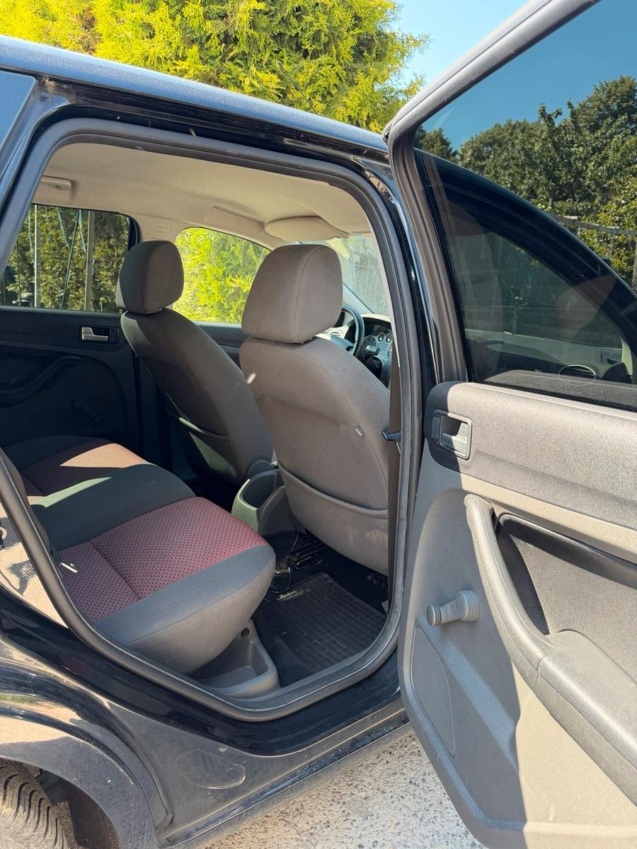 Ford Focus 2007 — photo 8