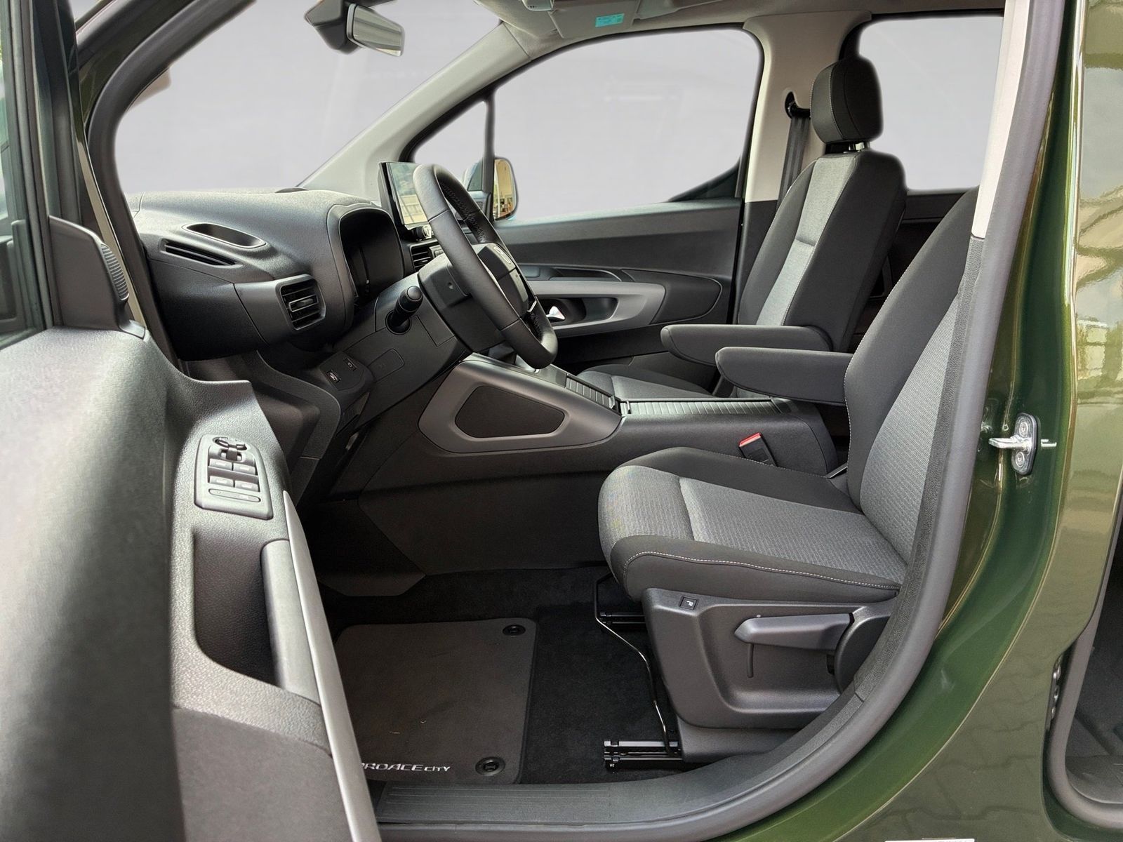Fahrzeugabbildung Toyota Proace City Verso 1.2 L1 Teamplayer Kamera,LED