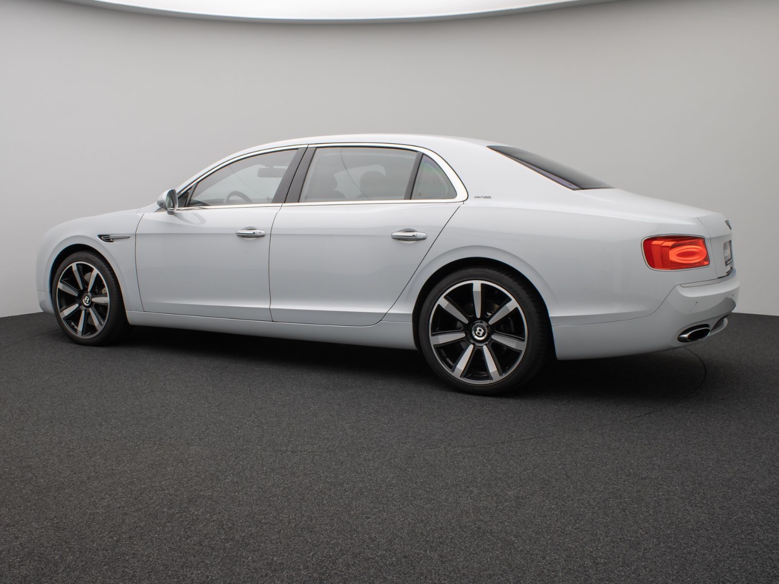 Fahrzeugabbildung Bentley Continental Flying Spur W12 Mulliner by Concord