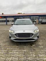 Ford Focus 1,0 EcoBoost 92kW Titanium Turnier Auto. - Ford Focus: 1.9