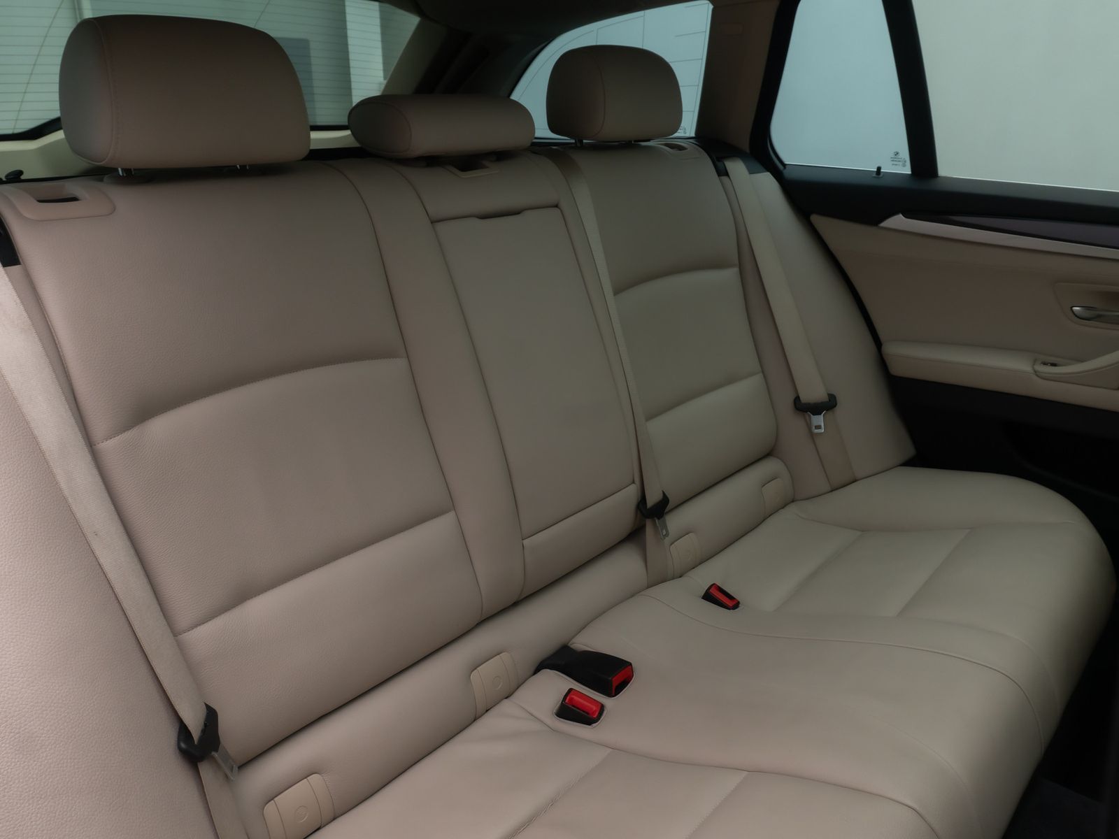 Fahrzeugabbildung BMW 525d Memory Bi-Xenon GeschwindigReg NaviPro HiFi