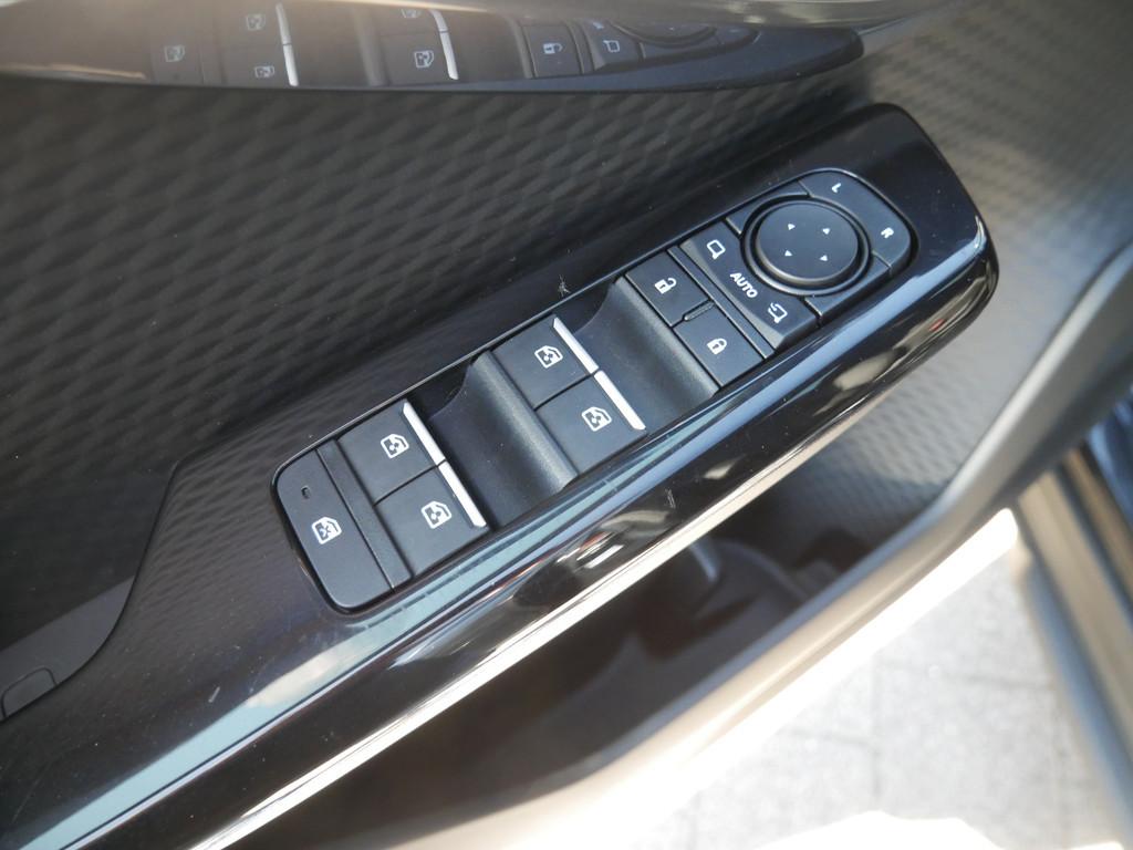 Suzuki e Vitara eAxle Comfort+ NAVI ACC LED PANO 360°