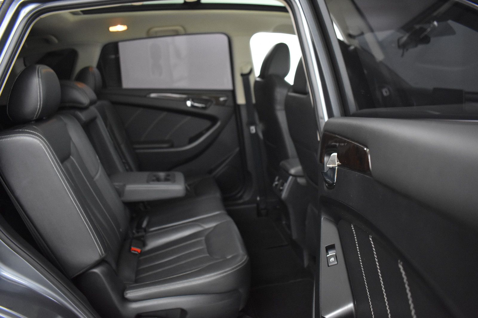 DFSK Fengon 580 1.5T CVT >7SI+PANO+360+NAVI+LEDER+LED - Image 23