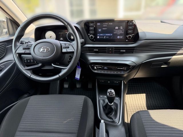 Fahrzeugabbildung Hyundai i20 Trend Apple CarPlay Android Auto Shzg PDC Ka