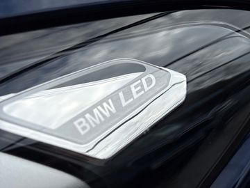 BMW 330e xDrive Touring A Head-Up DAB LED RFK Shz