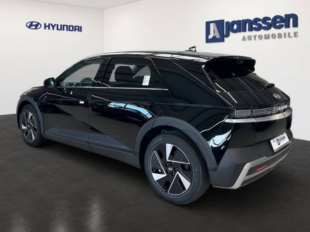 Fahrzeugabbildung Hyundai IONIQ 5 UNIQ (325 PS) | BOSE SOUNDSYSTEM |
