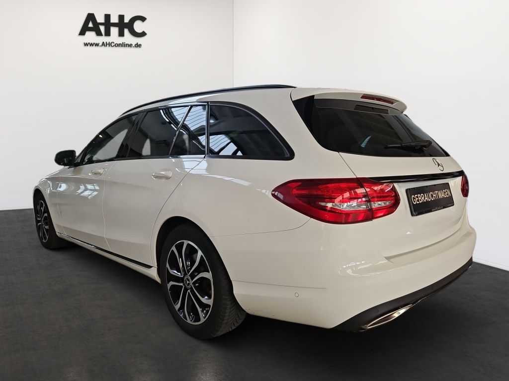 Fahrzeugabbildung Mercedes-Benz C 200 T Avantg. Night Pano LED Navi SHZ Ambie.