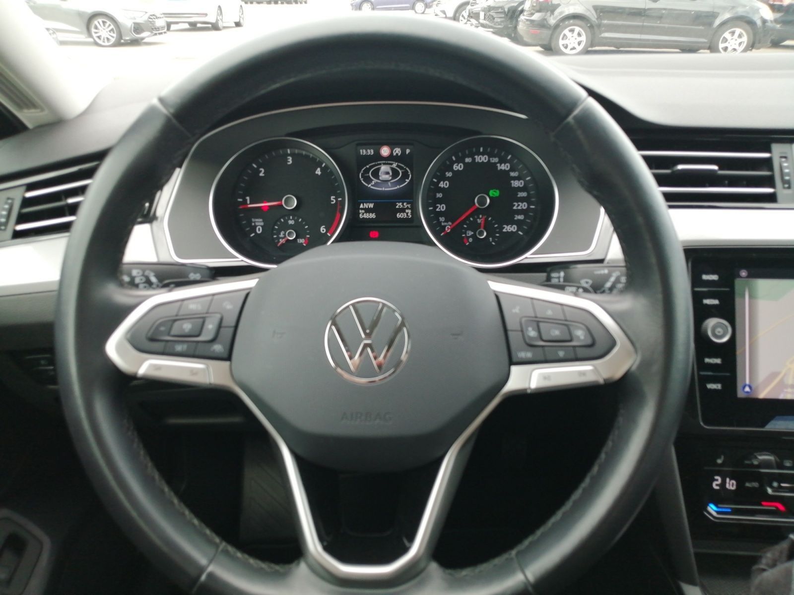 Volkswagen Passat Variant - Bild 11