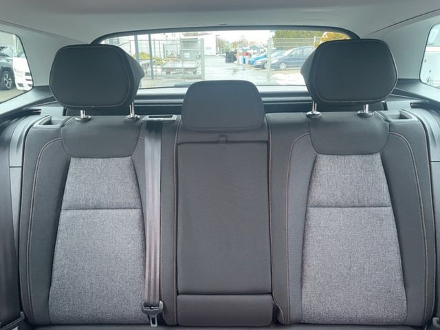 Skoda Karoq 1.0 TSI Clever LED 4XSHZ AHK PDC ALU